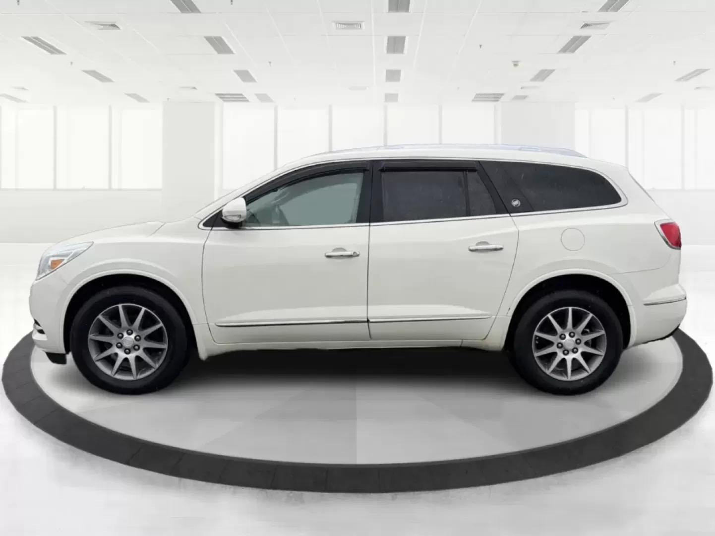 2014 Buick Enclave Leather (5GAKVBKD7EJ) with an 3.6L V-6 gasoline direct injection engine, located at 1184 Kauffman Ave, Fairborn, OH, 45324, (937) 908-9800, 39.807072, -84.030914 - **Experience the Ultimate Family Adventure with the 2014 Buick Enclave at Advantage Car and Credit!** <br /> <br /> Are you a growing family seeking the perfect vehicle to accommodate your busy lifestyle? Look no further than this stunning 2014 Buick Enclave, now available at Advantage Car and Credi - Photo#5