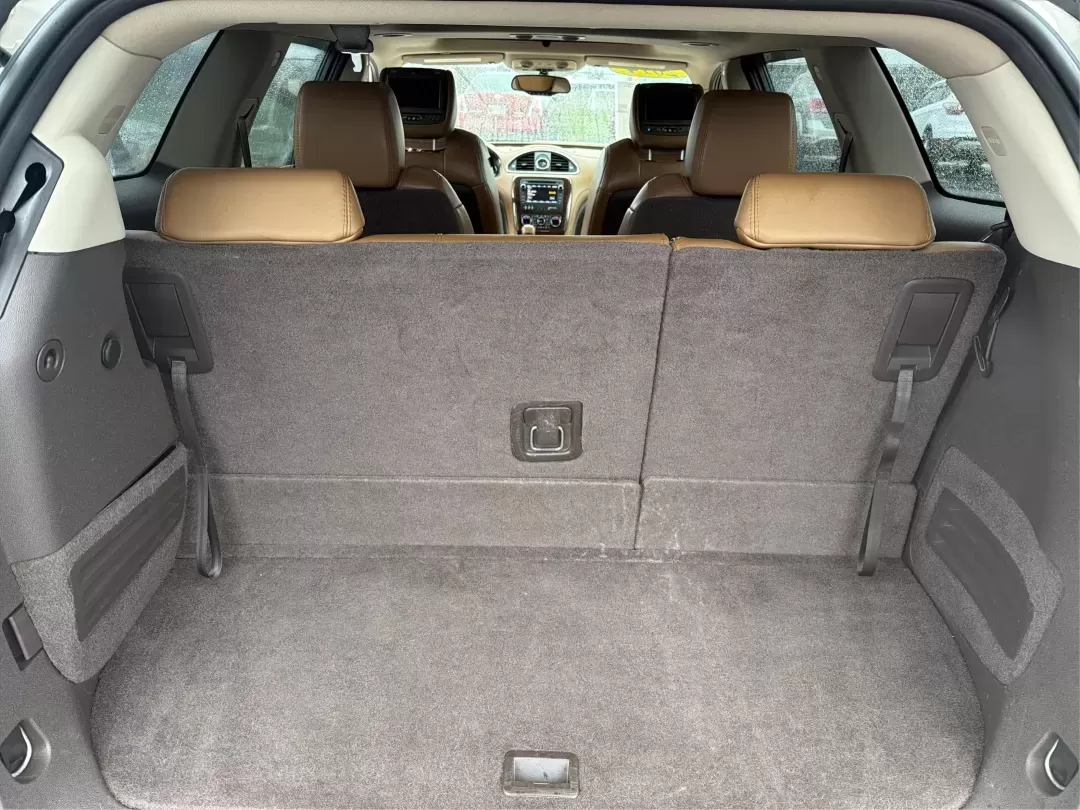 2014 Buick Enclave Leather (5GAKVBKD7EJ) with an 3.6L V-6 gasoline direct injection engine, located at 1184 Kauffman Ave, Fairborn, OH, 45324, (937) 908-9800, 39.807072, -84.030914 - **Experience the Ultimate Family Adventure with the 2014 Buick Enclave at Advantage Car and Credit!** <br /> <br /> Are you a growing family seeking the perfect vehicle to accommodate your busy lifestyle? Look no further than this stunning 2014 Buick Enclave, now available at Advantage Car and Credi - Photo#11