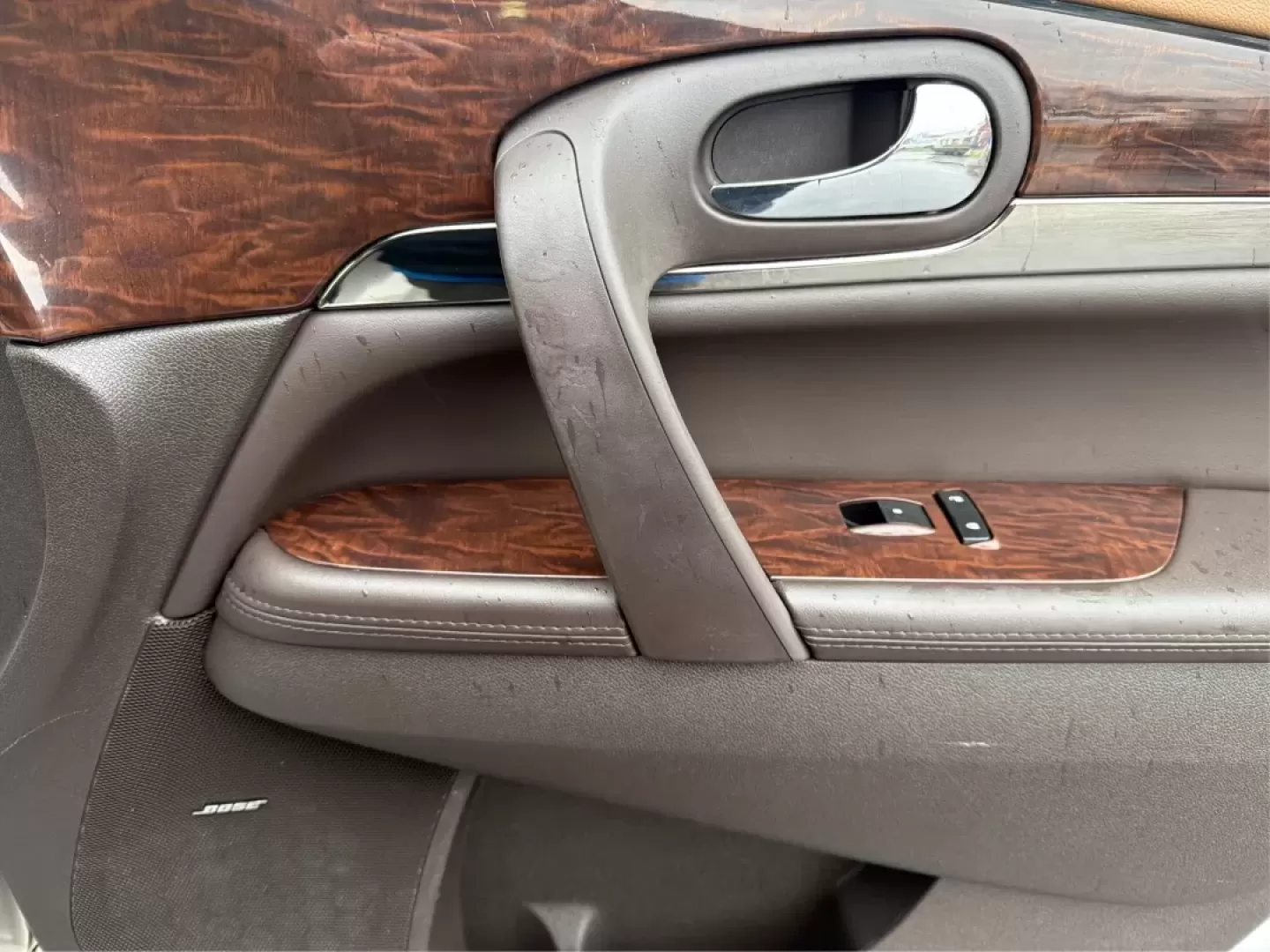 2014 Buick Enclave Leather (5GAKVBKD7EJ) with an 3.6L V-6 gasoline direct injection engine, located at 1184 Kauffman Ave, Fairborn, OH, 45324, (937) 908-9800, 39.807072, -84.030914 - **Experience the Ultimate Family Adventure with the 2014 Buick Enclave at Advantage Car and Credit!** <br /> <br /> Are you a growing family seeking the perfect vehicle to accommodate your busy lifestyle? Look no further than this stunning 2014 Buick Enclave, now available at Advantage Car and Credi - Photo#19