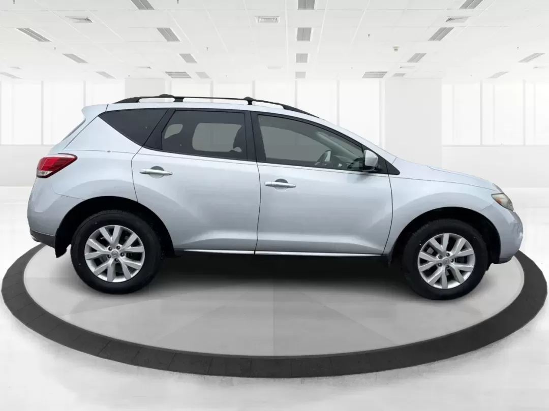 2014 Nissan Murano SL AWD (JN8AZ1MW2EW) with an 3.5L V6 DOHC 24V engine, Continuously Variable Transmission transmission, located at 1184 Kauffman Ave, Fairborn, OH, 45324, (937) 908-9800, 39.807072, -84.030914 - Discover the perfect blend of comfort, versatility, and reliability with the 2014 Nissan Murano SL AWD, available now at Advantage Car and Credit in Fairborn, OH. Whether you're a growing family needing extra space, a commuter seeking efficiency, or someone who loves weekend adventures, this SUV is - Photo#1