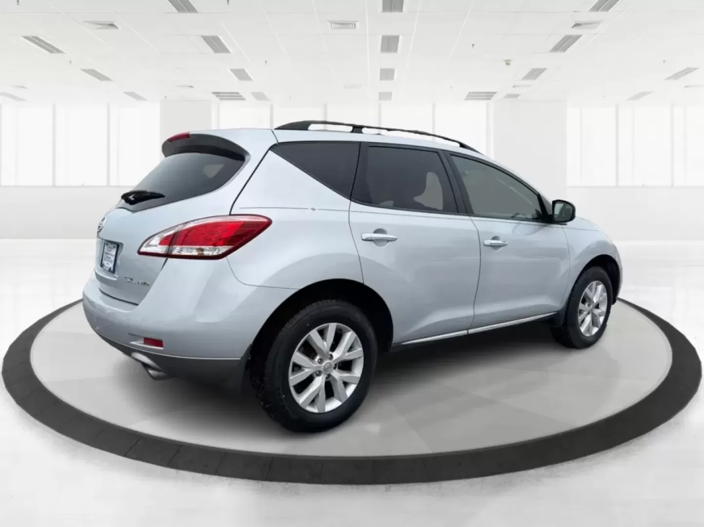 2014 Nissan Murano SL AWD (JN8AZ1MW2EW) with an 3.5L V6 DOHC 24V engine, Continuously Variable Transmission transmission, located at 1184 Kauffman Ave, Fairborn, OH, 45324, (937) 908-9800, 39.807072, -84.030914 - Discover the perfect blend of comfort, versatility, and reliability with the 2014 Nissan Murano SL AWD, available now at Advantage Car and Credit in Fairborn, OH. Whether you're a growing family needing extra space, a commuter seeking efficiency, or someone who loves weekend adventures, this SUV is - Photo#2