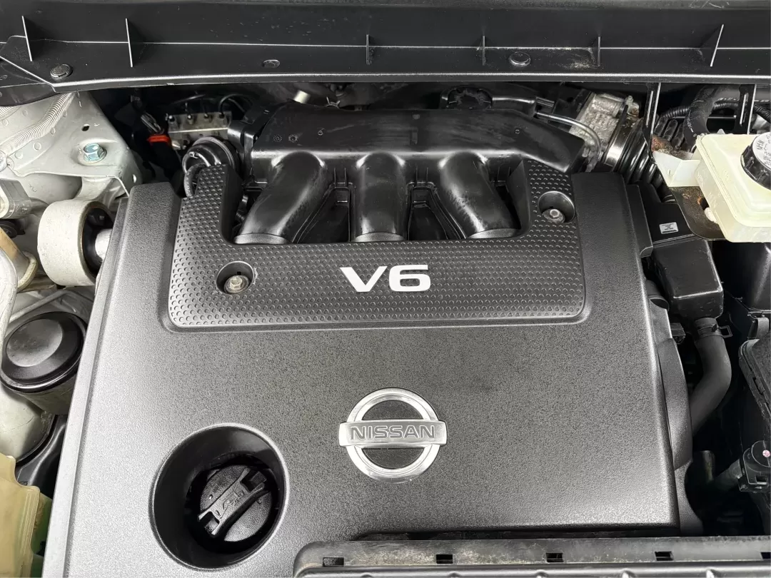 2014 Nissan Murano SL AWD (JN8AZ1MW2EW) with an 3.5L V6 DOHC 24V engine, Continuously Variable Transmission transmission, located at 1184 Kauffman Ave, Fairborn, OH, 45324, (937) 908-9800, 39.807072, -84.030914 - Discover the perfect blend of comfort, versatility, and reliability with the 2014 Nissan Murano SL AWD, available now at Advantage Car and Credit in Fairborn, OH. Whether you're a growing family needing extra space, a commuter seeking efficiency, or someone who loves weekend adventures, this SUV is - Photo#11