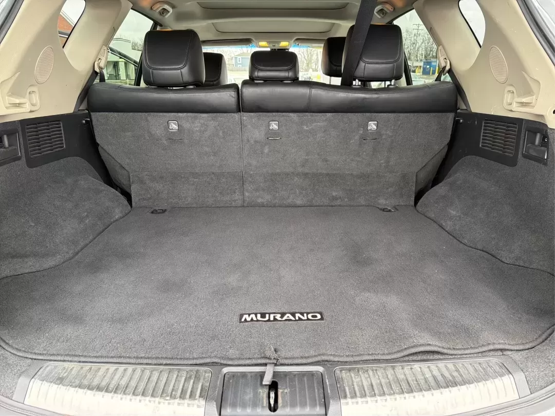 2014 Nissan Murano SL AWD (JN8AZ1MW2EW) with an 3.5L V6 DOHC 24V engine, Continuously Variable Transmission transmission, located at 1184 Kauffman Ave, Fairborn, OH, 45324, (937) 908-9800, 39.807072, -84.030914 - Discover the perfect blend of comfort, versatility, and reliability with the 2014 Nissan Murano SL AWD, available now at Advantage Car and Credit in Fairborn, OH. Whether you're a growing family needing extra space, a commuter seeking efficiency, or someone who loves weekend adventures, this SUV is - Photo#12