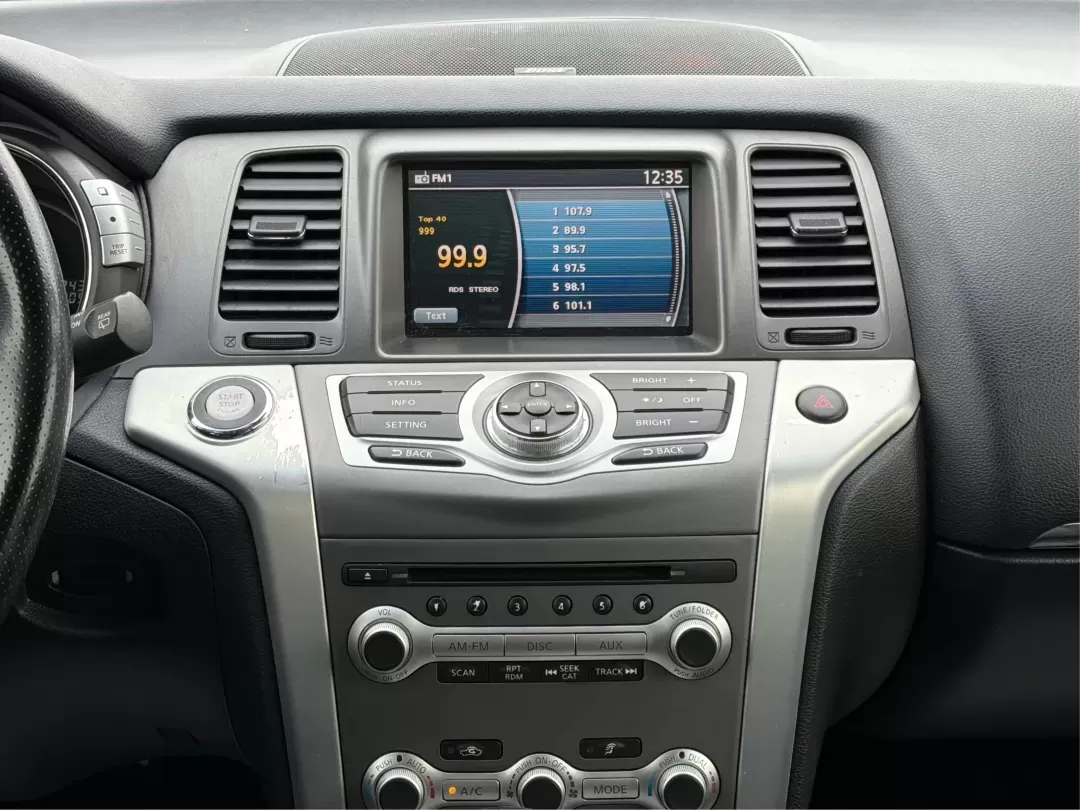 2014 Nissan Murano SL AWD (JN8AZ1MW2EW) with an 3.5L V6 DOHC 24V engine, Continuously Variable Transmission transmission, located at 1184 Kauffman Ave, Fairborn, OH, 45324, (937) 908-9800, 39.807072, -84.030914 - Discover the perfect blend of comfort, versatility, and reliability with the 2014 Nissan Murano SL AWD, available now at Advantage Car and Credit in Fairborn, OH. Whether you're a growing family needing extra space, a commuter seeking efficiency, or someone who loves weekend adventures, this SUV is - Photo#13