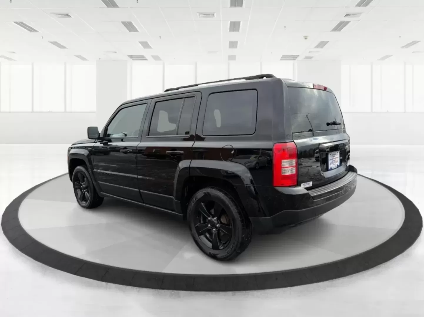 2015 Jeep Patriot Altitude Edition (1C4NJPBA7FD) with an 2L I-4 DOHC engine, Automatic transmission, located at 1184 Kauffman Ave, Fairborn, OH, 45324, (937) 908-9800, 39.807072, -84.030914 - **Adventure Awaits with the 2015 Jeep Patriot Altitude Edition!**<br /> <br /> Are you ready to elevate your weekend adventures or make daily commutes a breeze? At Advantage Car and Credit in Fairborn, OH, we have just the vehicle for you-the 2015 Jeep Patriot Altitude Edition! This rugged yet comfo - Photo#4
