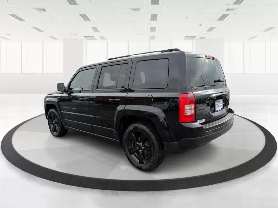 2015 Jeep Patriot Altitude Edition (1C4NJPBA7FD) with an 2L I-4 DOHC engine, located at 1184 Kauffman Ave, Fairborn, OH, 45324, (937) 908-9800, 39.807072, -84.030914 - **Adventure Awaits with the 2015 Jeep Patriot Altitude Edition!**<br /> <br /> Are you ready to elevate your weekend adventures or make daily commutes a breeze? At Advantage Car and Credit in Fairborn, OH, we have just the vehicle for you-the 2015 Jeep Patriot Altitude Edition! This rugged yet comfo - Photo#4