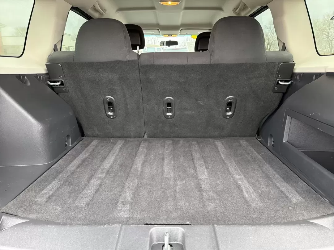 2015 Jeep Patriot Altitude Edition (1C4NJPBA7FD) with an 2L I-4 DOHC engine, located at 1184 Kauffman Ave, Fairborn, OH, 45324, (937) 908-9800, 39.807072, -84.030914 - **Adventure Awaits with the 2015 Jeep Patriot Altitude Edition!**<br /> <br /> Are you ready to elevate your weekend adventures or make daily commutes a breeze? At Advantage Car and Credit in Fairborn, OH, we have just the vehicle for you-the 2015 Jeep Patriot Altitude Edition! This rugged yet comfo - Photo#12