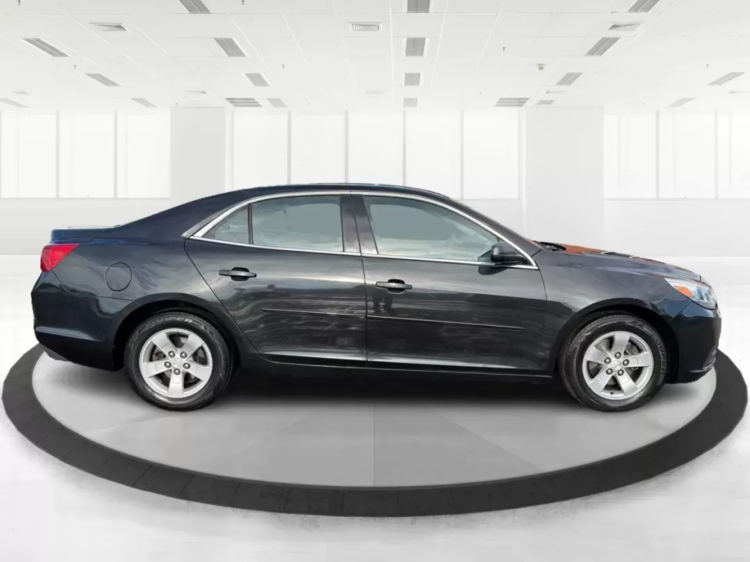 2014 Chevrolet Malibu 1LS (1G11B5SL3EF) with an ECOTEC 2.5L I-4 gasoline direct injection engine, located at 1230 East Main St, Xenia, OH, 45385, (937) 908-9800, 39.688026, -83.910172 - Discover the perfect blend of style, comfort, and performance with the 2014 Chevrolet Malibu 1LS, now available at Advantage Car and Credit in Xenia, OH! If you're seeking a dependable vehicle for your daily commute, weekend getaways, or family outings, this sedan is designed to meet your needs. Wit - Photo#1