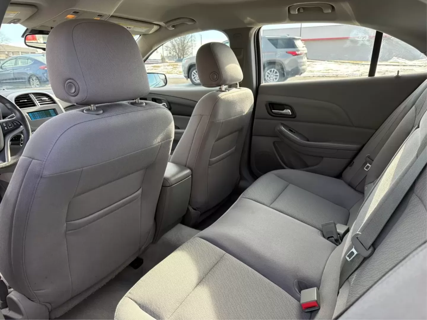 2014 Chevrolet Malibu 1LS (1G11B5SL3EF) with an ECOTEC 2.5L I-4 gasoline direct injection engine, 6-Speed Automatic transmission, located at 1230 East Main St, Xenia, OH, 45385, (937) 908-9800, 39.688026, -83.910172 - Discover the perfect blend of style, comfort, and performance with the 2014 Chevrolet Malibu 1LS, now available at Advantage Car and Credit in Xenia, OH! If you're seeking a dependable vehicle for your daily commute, weekend getaways, or family outings, this sedan is designed to meet your needs. Wit - Photo#10