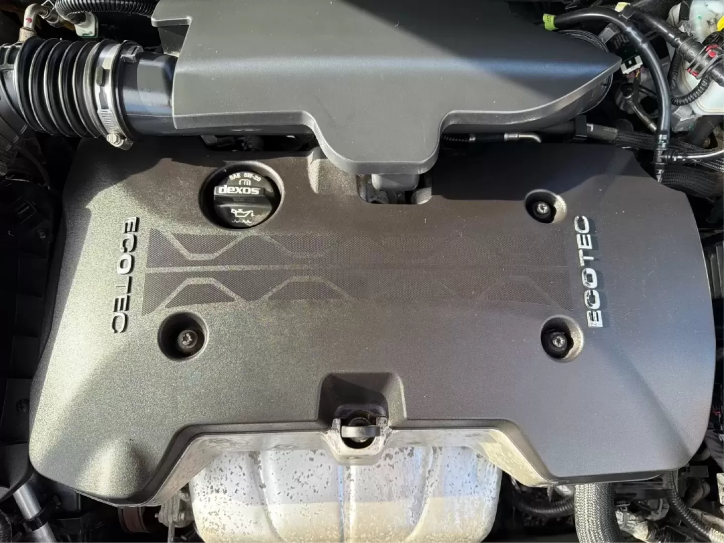 2014 Chevrolet Malibu 1LS (1G11B5SL3EF) with an ECOTEC 2.5L I-4 gasoline direct injection engine, 6-Speed Automatic transmission, located at 1230 East Main St, Xenia, OH, 45385, (937) 908-9800, 39.688026, -83.910172 - Discover the perfect blend of style, comfort, and performance with the 2014 Chevrolet Malibu 1LS, now available at Advantage Car and Credit in Xenia, OH! If you're seeking a dependable vehicle for your daily commute, weekend getaways, or family outings, this sedan is designed to meet your needs. Wit - Photo#11