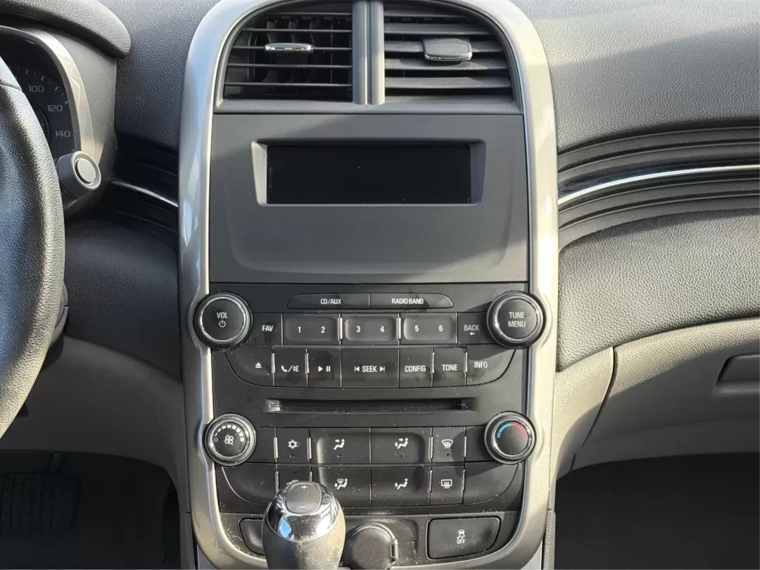 2014 Chevrolet Malibu 1LS (1G11B5SL3EF) with an ECOTEC 2.5L I-4 gasoline direct injection engine, located at 1230 East Main St, Xenia, OH, 45385, (937) 908-9800, 39.688026, -83.910172 - Discover the perfect blend of style, comfort, and performance with the 2014 Chevrolet Malibu 1LS, now available at Advantage Car and Credit in Xenia, OH! If you're seeking a dependable vehicle for your daily commute, weekend getaways, or family outings, this sedan is designed to meet your needs. Wit - Photo#13