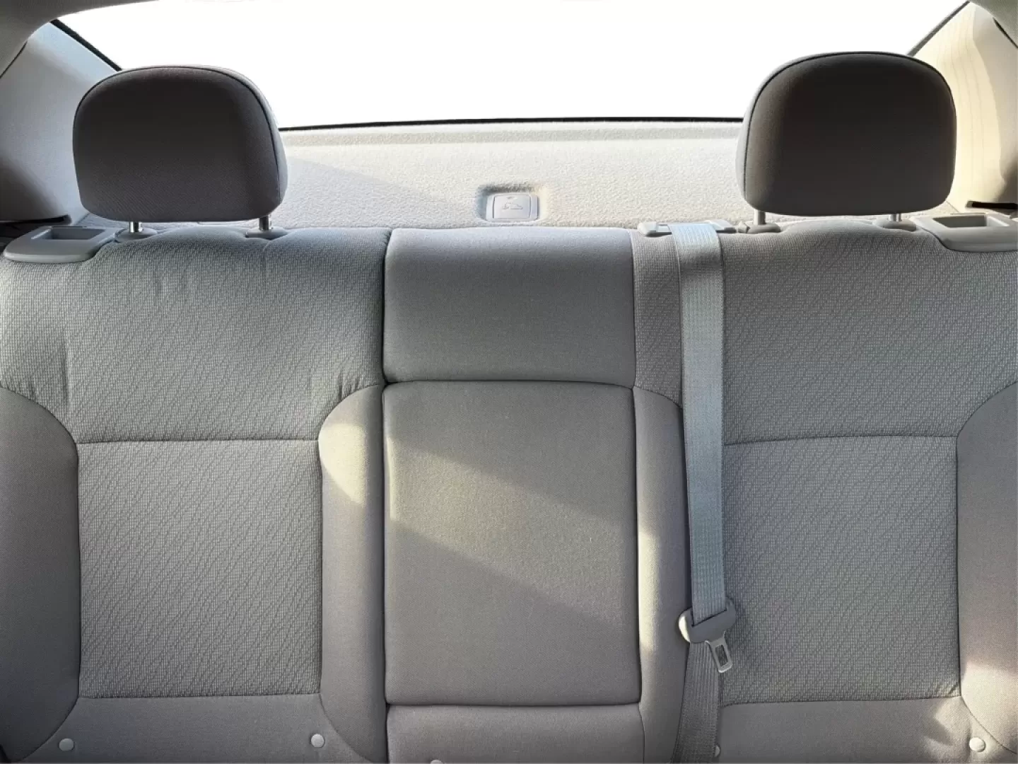 2014 Chevrolet Malibu 1LS (1G11B5SL3EF) with an ECOTEC 2.5L I-4 gasoline direct injection engine, 6-Speed Automatic transmission, located at 1230 East Main St, Xenia, OH, 45385, (937) 908-9800, 39.688026, -83.910172 - Discover the perfect blend of style, comfort, and performance with the 2014 Chevrolet Malibu 1LS, now available at Advantage Car and Credit in Xenia, OH! If you're seeking a dependable vehicle for your daily commute, weekend getaways, or family outings, this sedan is designed to meet your needs. Wit - Photo#14