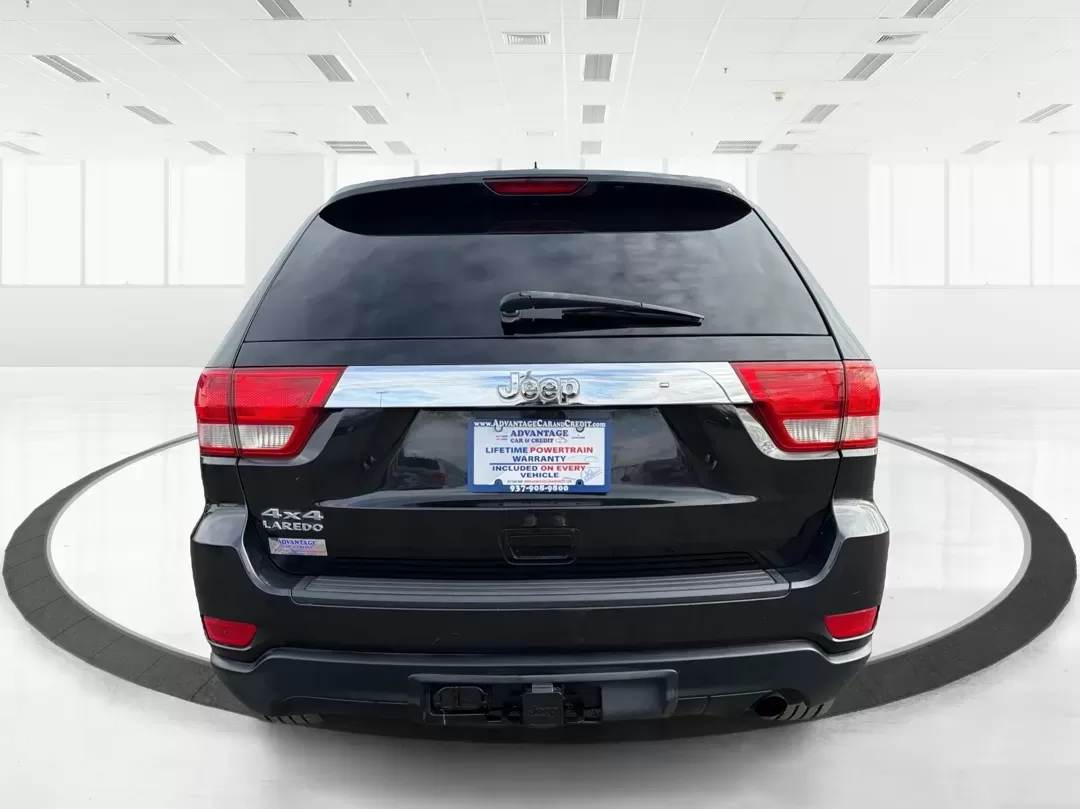 2013 Jeep Grand Cherokee Laredo (1C4RJFAG1DC) with an Other engine, located at 1184 Kauffman Ave, Fairborn, OH, 45324, (937) 908-9800, 39.807072, -84.030914 - **Explore Adventure with the 2013 Jeep Grand Cherokee Laredo Your Ultimate SUV Awaits!**<br /> <br /> Are you ready to elevate your driving experience and tackle every journey with style and confidence? At Advantage Car and Credit in Fairborn, OH, we proudly present a remarkable 2013 Jeep Grand Che - Photo#3