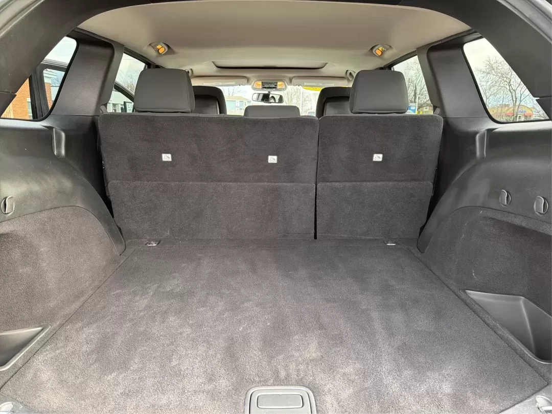 2013 Jeep Grand Cherokee Laredo (1C4RJFAG1DC) with an Other engine, located at 1184 Kauffman Ave, Fairborn, OH, 45324, (937) 908-9800, 39.807072, -84.030914 - **Explore Adventure with the 2013 Jeep Grand Cherokee Laredo Your Ultimate SUV Awaits!**<br /> <br /> Are you ready to elevate your driving experience and tackle every journey with style and confidence? At Advantage Car and Credit in Fairborn, OH, we proudly present a remarkable 2013 Jeep Grand Che - Photo#12