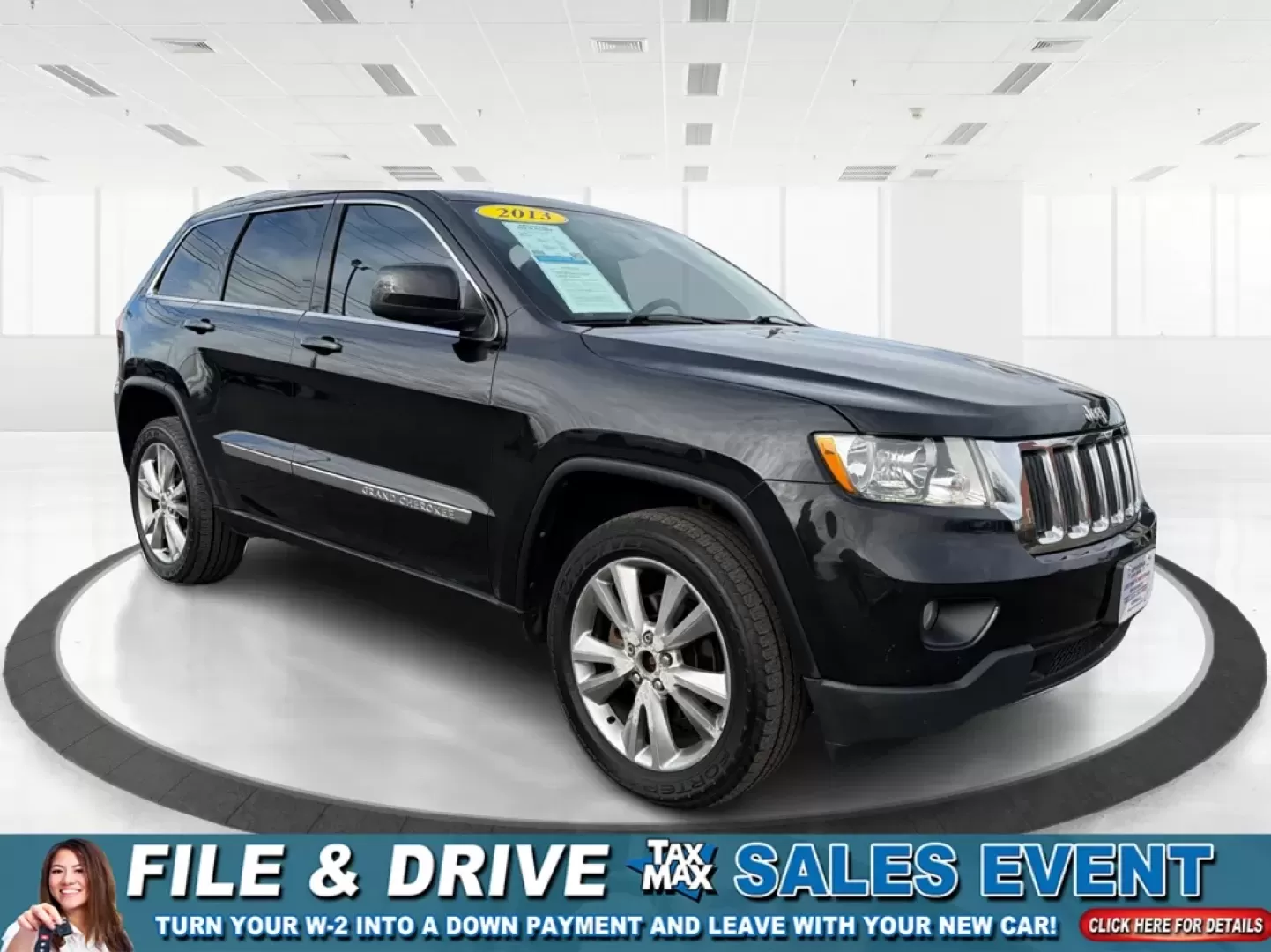 2013 Jeep Grand Cherokee Laredo (1C4RJFAG1DC) with an Other engine, located at 1184 Kauffman Ave, Fairborn, OH, 45324, (937) 908-9800, 39.807072, -84.030914 - **Explore Adventure with the 2013 Jeep Grand Cherokee Laredo Your Ultimate SUV Awaits!**<br /> <br /> Are you ready to elevate your driving experience and tackle every journey with style and confidence? At Advantage Car and Credit in Fairborn, OH, we proudly present a remarkable 2013 Jeep Grand Che - Photo#0