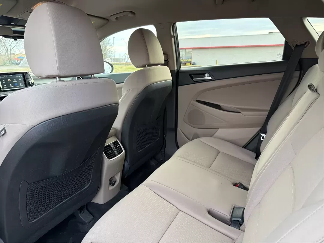 2019 Hyundai Tucson SEL (KM8J3CAL6KU) with an Theta 2.4L I-4 gasoline direct injection engine, located at 1184 Kauffman Ave, Fairborn, OH, 45324, (937) 908-9800, 39.807072, -84.030914 - **Adventure Awaits with the 2019 Hyundai Tucson SEL at Advantage Car and Credit - Fairborn!**<br /> <br /> Are you ready to elevate your lifestyle and explore the great outdoors? The 2019 Hyundai Tucson SEL is the perfect companion for both weekend adventures and everyday commutes. With its spacious - Photo#10