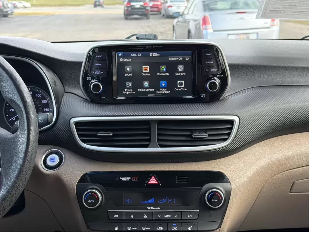 2019 Hyundai Tucson SEL (KM8J3CAL6KU) with an Theta 2.4L I-4 gasoline direct injection engine, located at 1184 Kauffman Ave, Fairborn, OH, 45324, (937) 908-9800, 39.807072, -84.030914 - **Adventure Awaits with the 2019 Hyundai Tucson SEL at Advantage Car and Credit - Fairborn!**<br /> <br /> Are you ready to elevate your lifestyle and explore the great outdoors? The 2019 Hyundai Tucson SEL is the perfect companion for both weekend adventures and everyday commutes. With its spacious - Photo#13