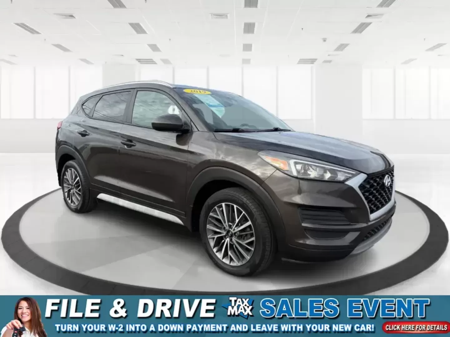2019 Hyundai Tucson SEL (KM8J3CAL6KU) with an Theta 2.4L I-4 gasoline direct injection engine, 6A transmission, located at 1184 Kauffman Ave, Fairborn, OH, 45324, (937) 908-9800, 39.807072, -84.030914 - **Adventure Awaits with the 2019 Hyundai Tucson SEL at Advantage Car and Credit - Fairborn!**<br /> <br /> Are you ready to elevate your lifestyle and explore the great outdoors? The 2019 Hyundai Tucson SEL is the perfect companion for both weekend adventures and everyday commutes. With its spacious - Photo#0