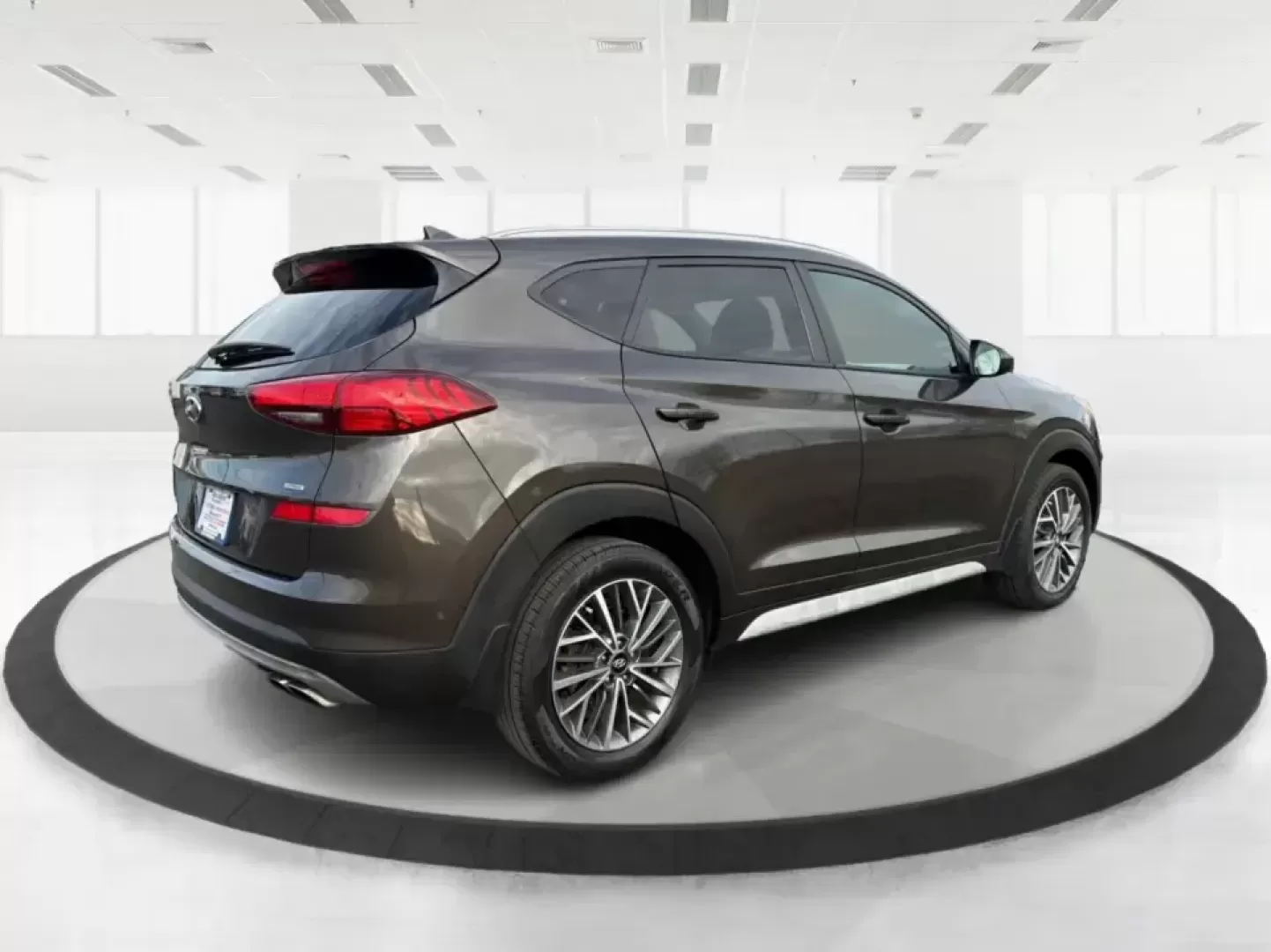 2019 Hyundai Tucson SEL (KM8J3CAL6KU) with an Theta 2.4L I-4 gasoline direct injection engine, 6A transmission, located at 1184 Kauffman Ave, Fairborn, OH, 45324, (937) 908-9800, 39.807072, -84.030914 - **Adventure Awaits with the 2019 Hyundai Tucson SEL at Advantage Car and Credit - Fairborn!**<br /> <br /> Are you ready to elevate your lifestyle and explore the great outdoors? The 2019 Hyundai Tucson SEL is the perfect companion for both weekend adventures and everyday commutes. With its spacious - Photo#2