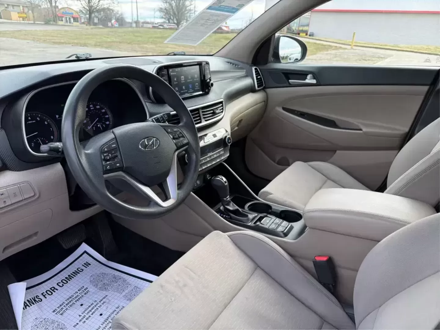 2019 Hyundai Tucson SEL (KM8J3CAL6KU) with an Theta 2.4L I-4 gasoline direct injection engine, 6A transmission, located at 1184 Kauffman Ave, Fairborn, OH, 45324, (937) 908-9800, 39.807072, -84.030914 - **Adventure Awaits with the 2019 Hyundai Tucson SEL at Advantage Car and Credit - Fairborn!**<br /> <br /> Are you ready to elevate your lifestyle and explore the great outdoors? The 2019 Hyundai Tucson SEL is the perfect companion for both weekend adventures and everyday commutes. With its spacious - Photo#9