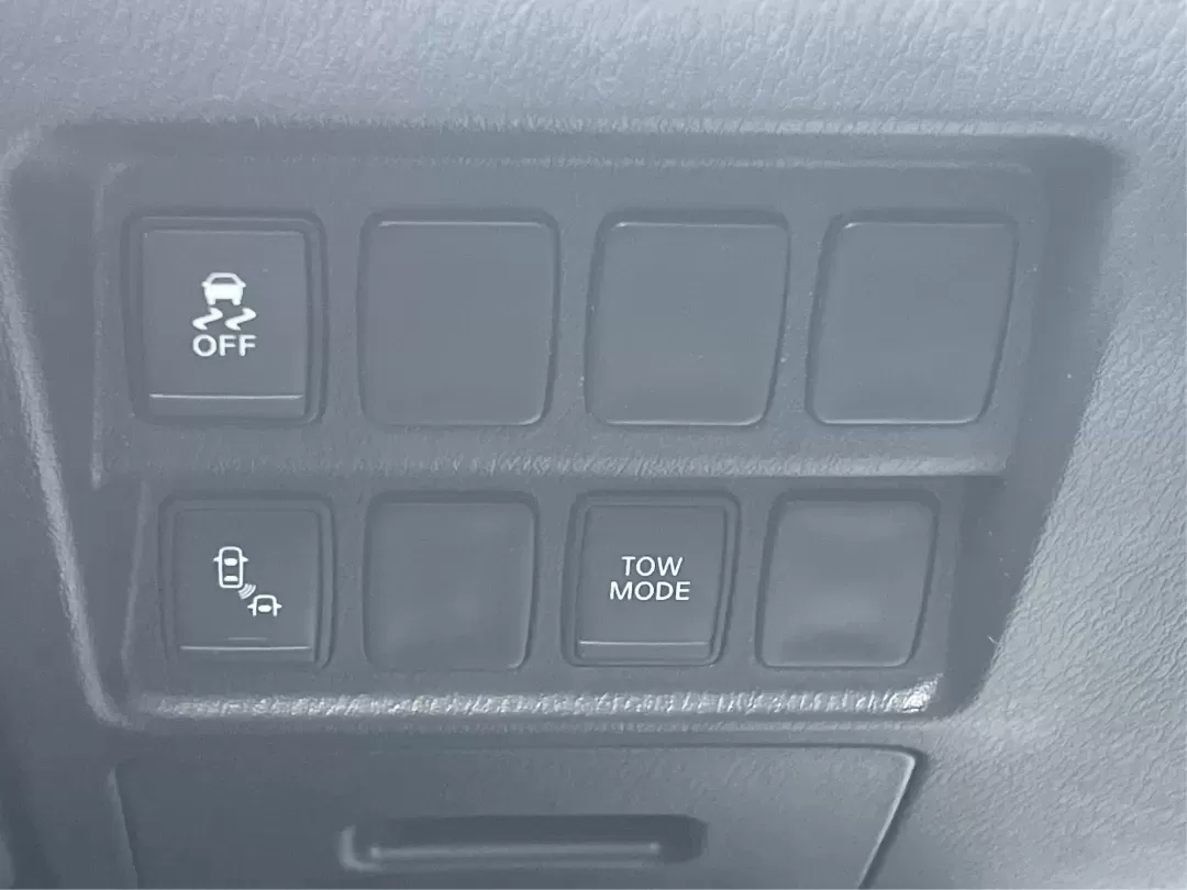 2019 Nissan Pathfinder SV (5N1DR2MMXKC) with an 3.5L V-6 gasoline direct injection engine, located at 1184 Kauffman Ave, Fairborn, OH, 45324, (937) 908-9800, 39.807072, -84.030914 - Unlock the adventure of your dreams with the 2019 Nissan Pathfinder SV, a versatile SUV that's perfect for growing families, weekend getaways, and long commutes alike. Imagine hitting the road with your loved ones, equipped with ample seating and storage, ready to explore the beautiful landscapes su - Photo#17