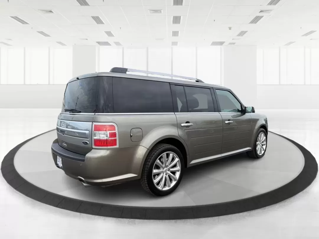 2014 Ford Flex Limited (2FMGK5D89EB) with an 3.5L V-6 DOHC engine, located at 4508 South Dixie Dr, Moraine, OH, 45439, (937) 908-9800, 39.689976, -84.218452 - Are you ready to upgrade your lifestyle with a reliable vehicle that accommodates both family adventures and daily commutes? Look no further than this stunning 2014 Ford Flex Limited, available now at Advantage Car and Credit in Moraine, OH. With its spacious interior, versatile cargo capacity, and - Photo#2