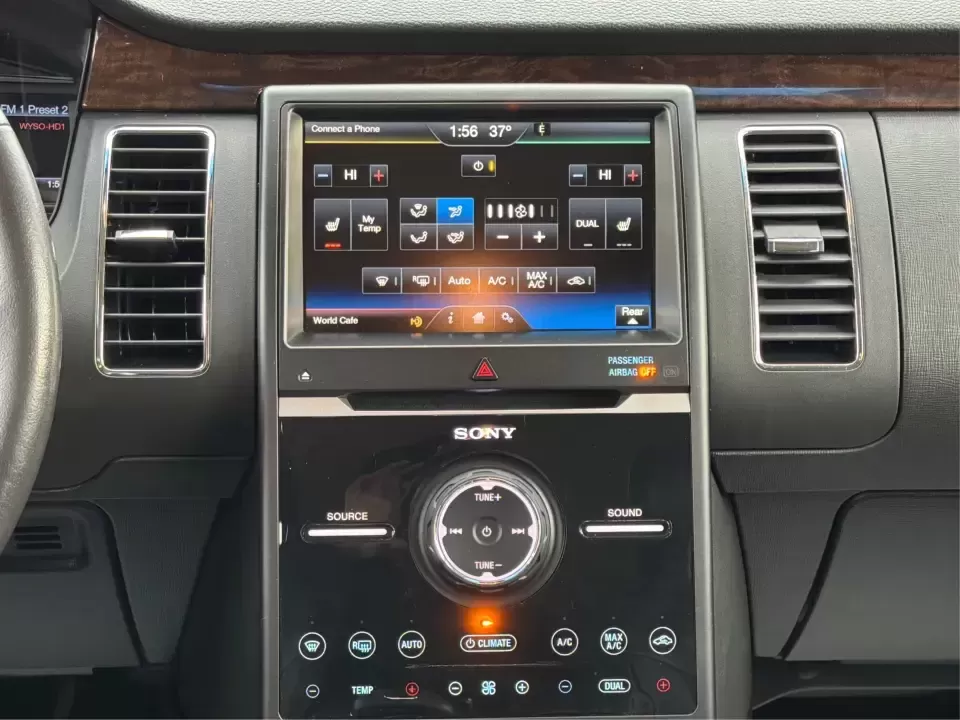 2014 Ford Flex Limited (2FMGK5D89EB) with an 3.5L V-6 DOHC engine, 6-Speed Automatic Overdrive transmission, located at 1230 East Main St, Xenia, OH, 45385, (937) 908-9800, 39.688026, -83.910172 - Are you ready to upgrade your lifestyle with a reliable vehicle that accommodates both family adventures and daily commutes? Look no further than this stunning 2014 Ford Flex Limited, available now at Advantage Car and Credit in Moraine, OH. With its spacious interior, versatile cargo capacity, and - Photo#13