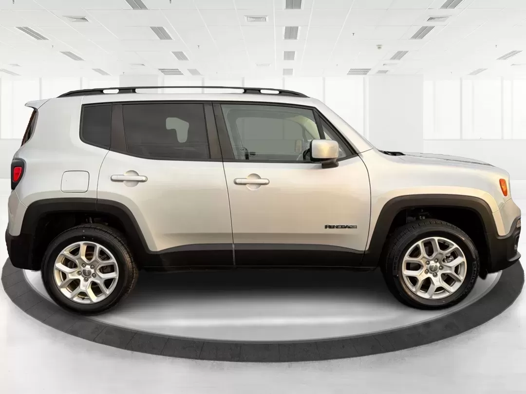 2017 Jeep Renegade Latitude 4x4 (ZACCJBBBXHP) with an Other engine, located at 4508 South Dixie Dr, Moraine, OH, 45439, (937) 908-9800, 39.689976, -84.218452 - **Adventure Awaits: Your 2017 Jeep Renegade Latitude 4x4 in Moraine, OH!**<br /> <br /> Are you ready to elevate your lifestyle and explore the open road? Whether you're a weekend warrior seeking new trails or a busy commuter navigating the urban landscape, our 2017 Jeep Renegade Latitude 4x4 is the - Photo#1