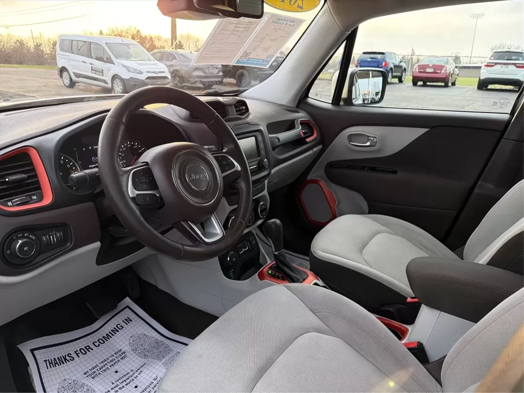 2017 Jeep Renegade Latitude 4x4 (ZACCJBBBXHP) with an Other engine, located at 4508 South Dixie Dr, Moraine, OH, 45439, (937) 908-9800, 39.689976, -84.218452 - **Adventure Awaits: Your 2017 Jeep Renegade Latitude 4x4 in Moraine, OH!**<br /> <br /> Are you ready to elevate your lifestyle and explore the open road? Whether you're a weekend warrior seeking new trails or a busy commuter navigating the urban landscape, our 2017 Jeep Renegade Latitude 4x4 is the - Photo#9