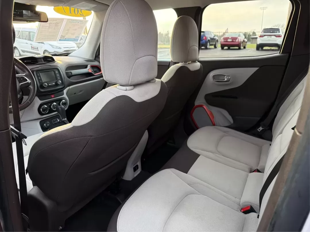 2017 Jeep Renegade Latitude 4x4 (ZACCJBBBXHP) with an Other engine, located at 4508 South Dixie Dr, Moraine, OH, 45439, (937) 908-9800, 39.689976, -84.218452 - **Adventure Awaits: Your 2017 Jeep Renegade Latitude 4x4 in Moraine, OH!**<br /> <br /> Are you ready to elevate your lifestyle and explore the open road? Whether you're a weekend warrior seeking new trails or a busy commuter navigating the urban landscape, our 2017 Jeep Renegade Latitude 4x4 is the - Photo#10