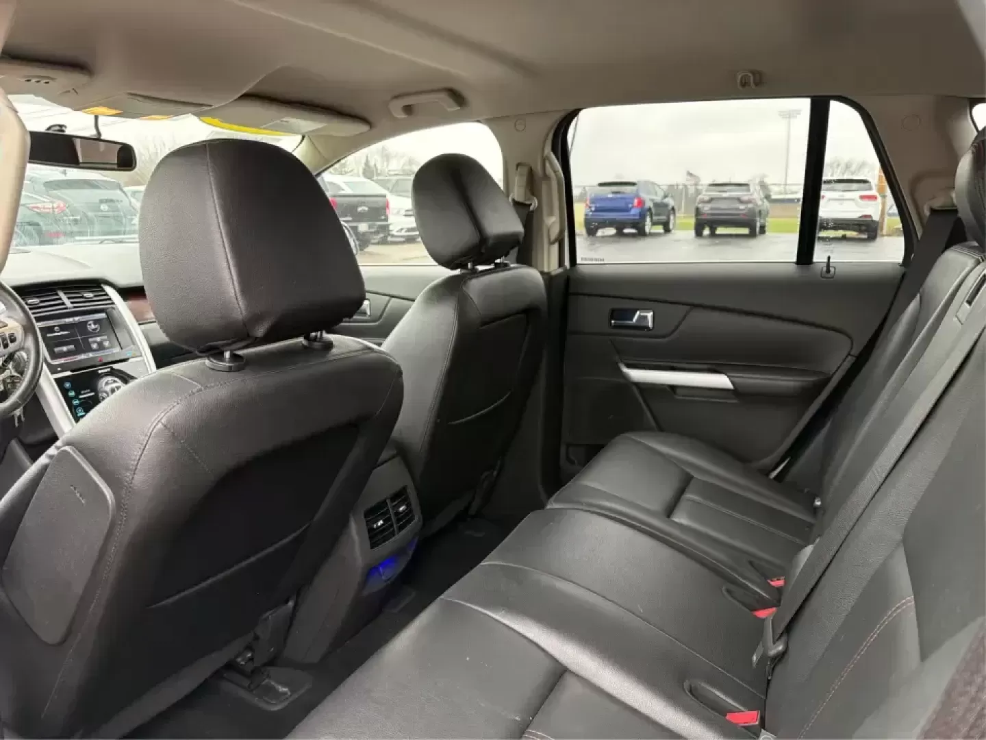 2013 Ford Edge Limited (2FMDK4KC5DB) with an 3.5L V-6 DOHC engine, 6-Speed Automatic transmission, located at 1951 S Dayton Lakeview Rd., New Carlisle, OH, 45344, (937) 908-9800, 39.890999, -84.050255 - ### Elevate Your Lifestyle with the 2013 Ford Edge Limited at Advantage Car and Credit in New Carlisle, OH!<br /> <br /> Are you ready to upgrade your family adventures, daily commutes, or weekend getaways? The 2013 Ford Edge Limited is here to transform your driving experience! With its sophisticat - Photo#10