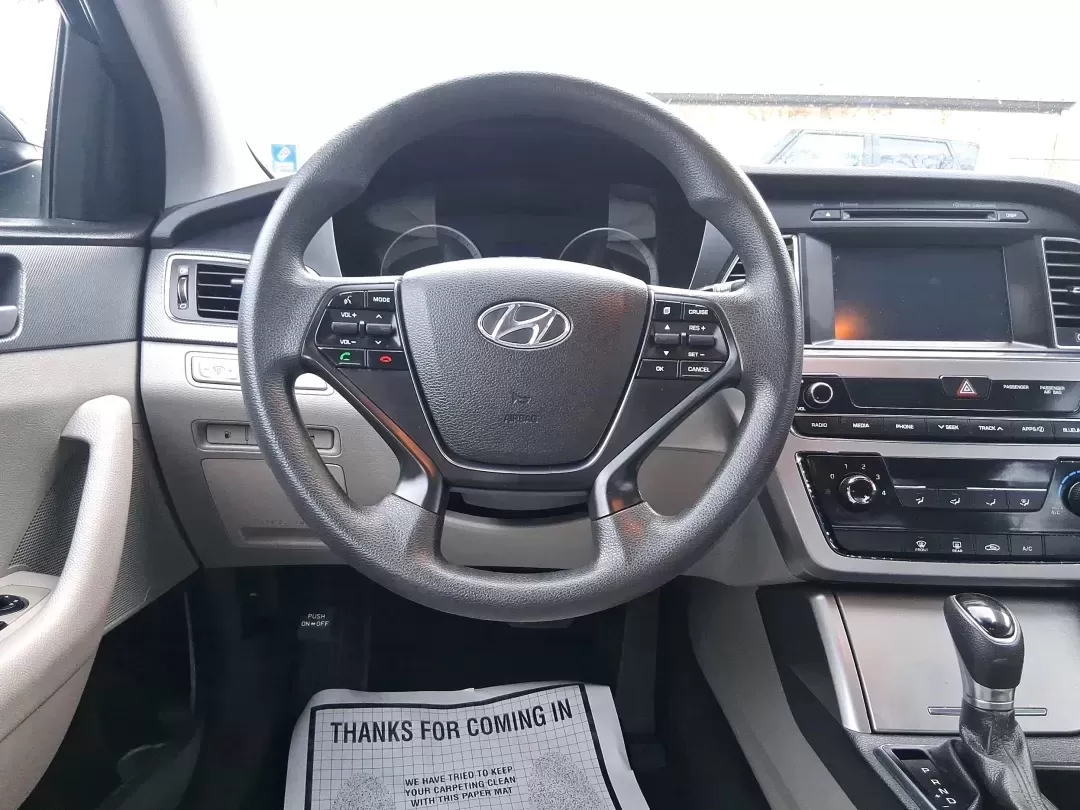 2017 Hyundai Sonata SE (5NPE24AF5HH) with an 2.4L I-4 gasoline direct injection engine, located at 1951 S Dayton Lakeview Rd., New Carlisle, OH, 45344, (937) 908-9800, 39.890999, -84.050255 - 2017 Hyundai Sonata SE - Photo#16