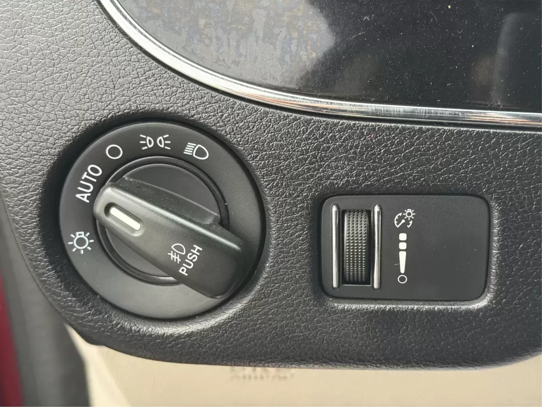 2017 Dodge Grand Caravan SXT (2C4RDGCG2HR) with an Pentastar 3.6L V-6 DOHC engine, located at 1951 S Dayton Lakeview Rd., New Carlisle, OH, 45344, (937) 908-9800, 39.890999, -84.050255 - 2017 Dodge Grand Caravan SXT - Photo#17