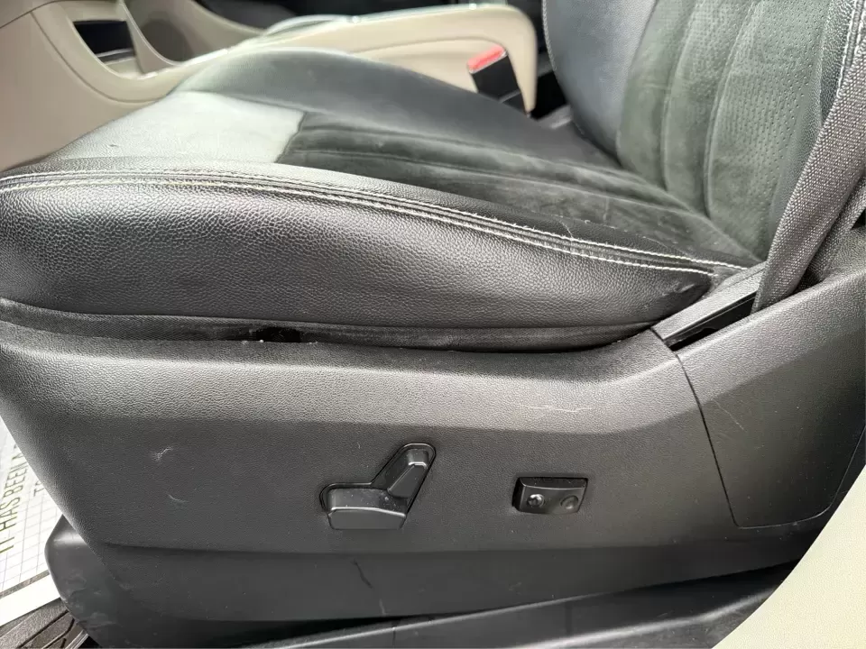 2017 Dodge Grand Caravan (2C4RDGCG2HR) with an Pentastar 3.6L V-6 DOHC engine, located at 8750 N County Rd 25A, Piqua, OH, 45356, (937) 908-9800, 40.164391, -84.232513 - Are you ready to elevate your family adventures or daily commutes with a vehicle that combines space, comfort, and reliability? Look no further than the 2017 Dodge Grand Caravan SXT, now available at Advantage Car and Credit in New Carlisle, OH. This versatile passenger van is perfect for growing fa - Photo#18