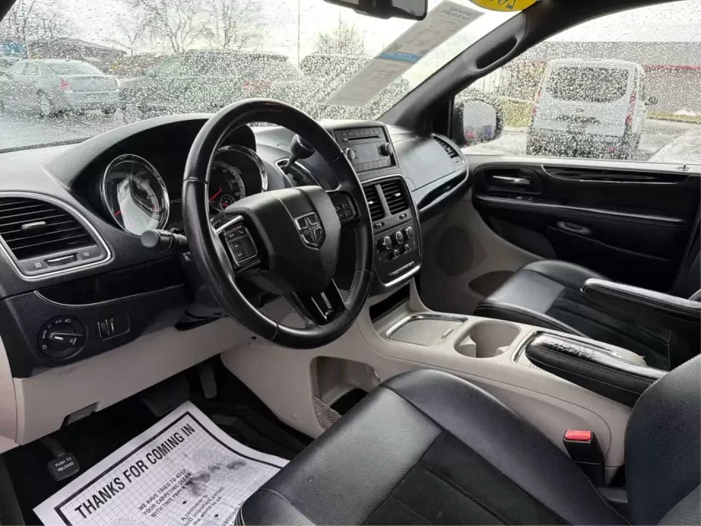2017 Dodge Grand Caravan SXT (2C4RDGCG2HR) with an Pentastar 3.6L V-6 DOHC engine, 6A transmission, located at 1230 East Main St, Xenia, OH, 45385, (937) 908-9800, 39.688026, -83.910172 - Are you ready to elevate your family adventures or daily commutes with a vehicle that combines space, comfort, and reliability? Look no further than the 2017 Dodge Grand Caravan SXT, now available at Advantage Car and Credit in New Carlisle, OH. This versatile passenger van is perfect for growing fa - Photo#9