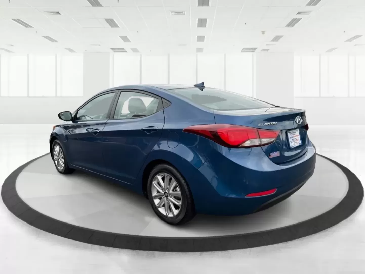2016 Hyundai Elantra SE (KMHDH4AE9GU) with an Nu 1.8L I-4 DOHC engine, located at 1951 S Dayton Lakeview Rd., New Carlisle, OH, 45344, (937) 908-9800, 39.890999, -84.050255 - ### Discover Your Perfect Ride: 2016 Hyundai Elantra SE at Advantage Car and Credit in New Carlisle, OH<br /> <br /> If you're seeking a dependable vehicle for your daily commute or a stylish sedan for weekend outings, look no further than this stunning 2016 Hyundai Elantra SE, available now at Adva - Photo#4