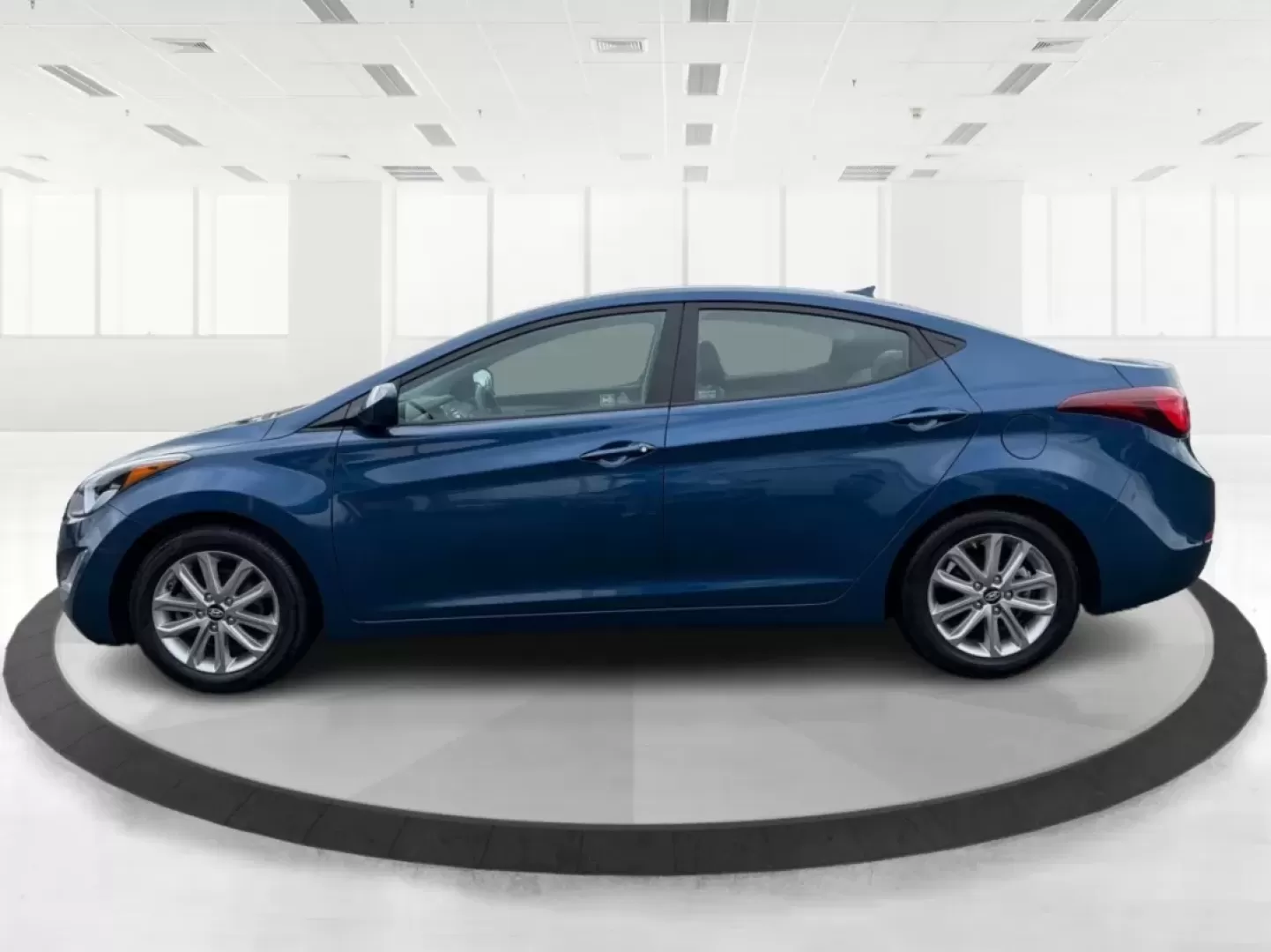2016 Hyundai Elantra SE (KMHDH4AE9GU) with an Nu 1.8L I-4 DOHC engine, located at 1951 S Dayton Lakeview Rd., New Carlisle, OH, 45344, (937) 908-9800, 39.890999, -84.050255 - ### Discover Your Perfect Ride: 2016 Hyundai Elantra SE at Advantage Car and Credit in New Carlisle, OH<br /> <br /> If you're seeking a dependable vehicle for your daily commute or a stylish sedan for weekend outings, look no further than this stunning 2016 Hyundai Elantra SE, available now at Adva - Photo#5