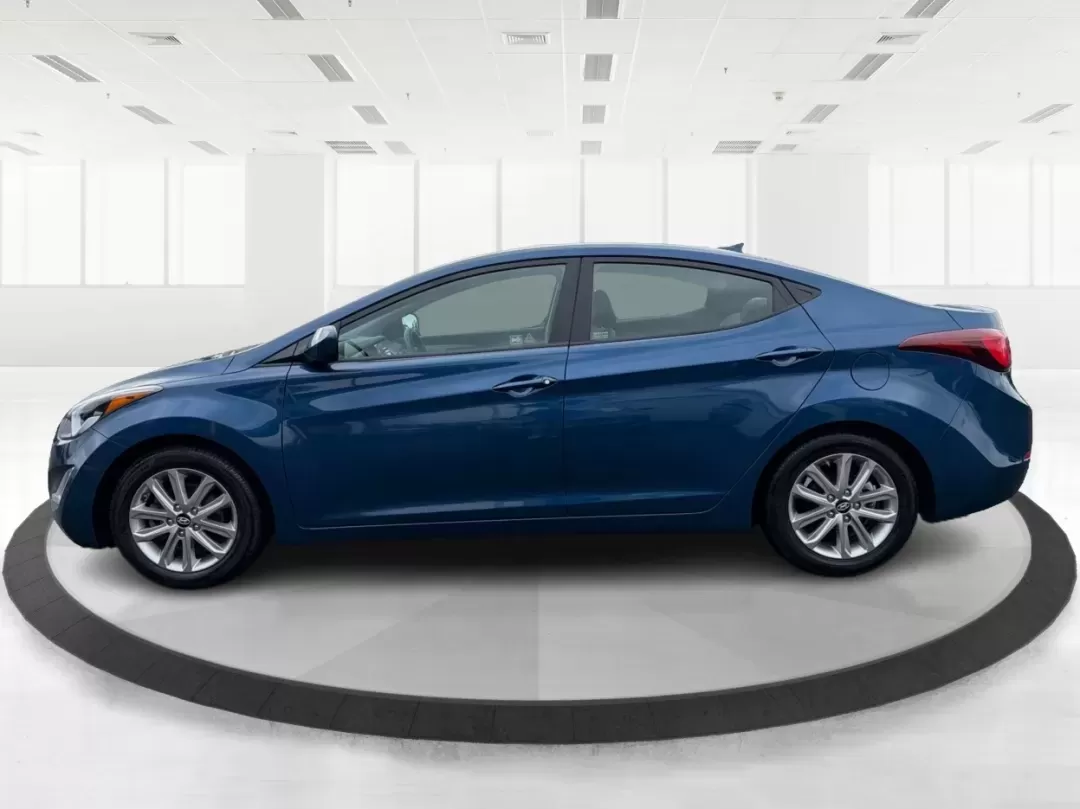 2016 Hyundai Elantra SE (KMHDH4AE9GU) with an Nu 1.8L I-4 DOHC engine, located at 1951 S Dayton Lakeview Rd., New Carlisle, OH, 45344, (937) 908-9800, 39.890999, -84.050255 - 2016 Hyundai Elantra SE - Photo#5