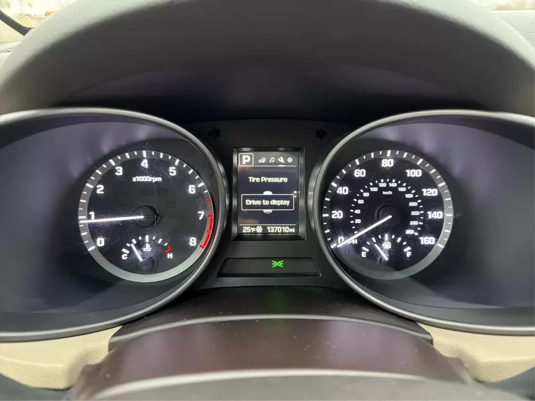 2017 Hyundai Santa Fe 2.4L (5XYZTDLB6HG) with an Theta II 2.4L I-4 gasoline direct injection engine, located at 1099 N County Rd 25A , Troy, OH, 45373, (937) 908-9800, 40.057079, -84.212883 - 2017 Hyundai Santa Fe 2.4L - Photo#15