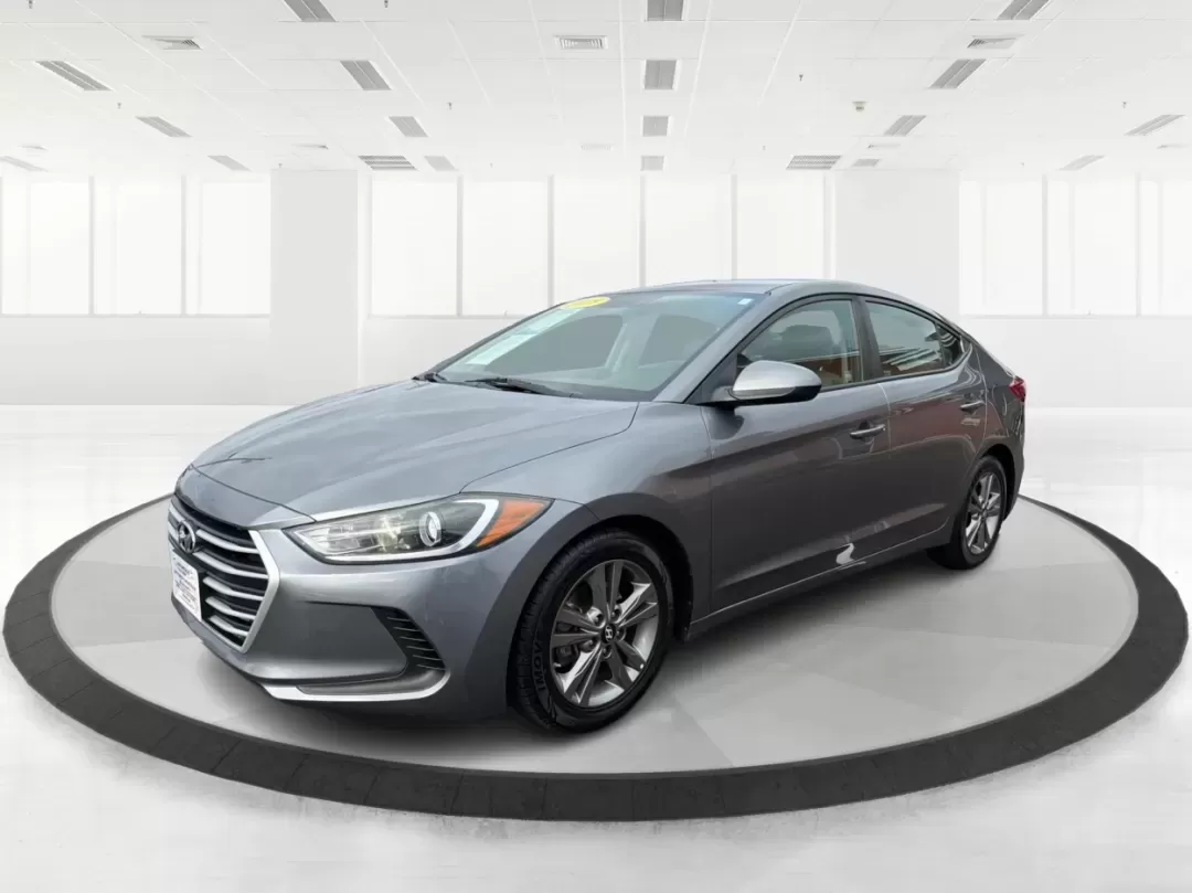 2018 Hyundai Elantra SEL (5NPD84LF2JH) with an Nu 2L I-4 DOHC engine, 6A transmission, located at 4508 South Dixie Dr, Moraine, OH, 45439, (937) 908-9800, 39.689976, -84.218452 - **Discover Your Next Adventure with the 2018 Hyundai Elantra SEL at Advantage Car and Credit - Troy**<br /> <br /> Are you in search of a reliable and stylish sedan for your daily commute, family outings, or weekend getaways? Look no further than the 2018 Hyundai Elantra SEL, available now at Advant - Photo#8