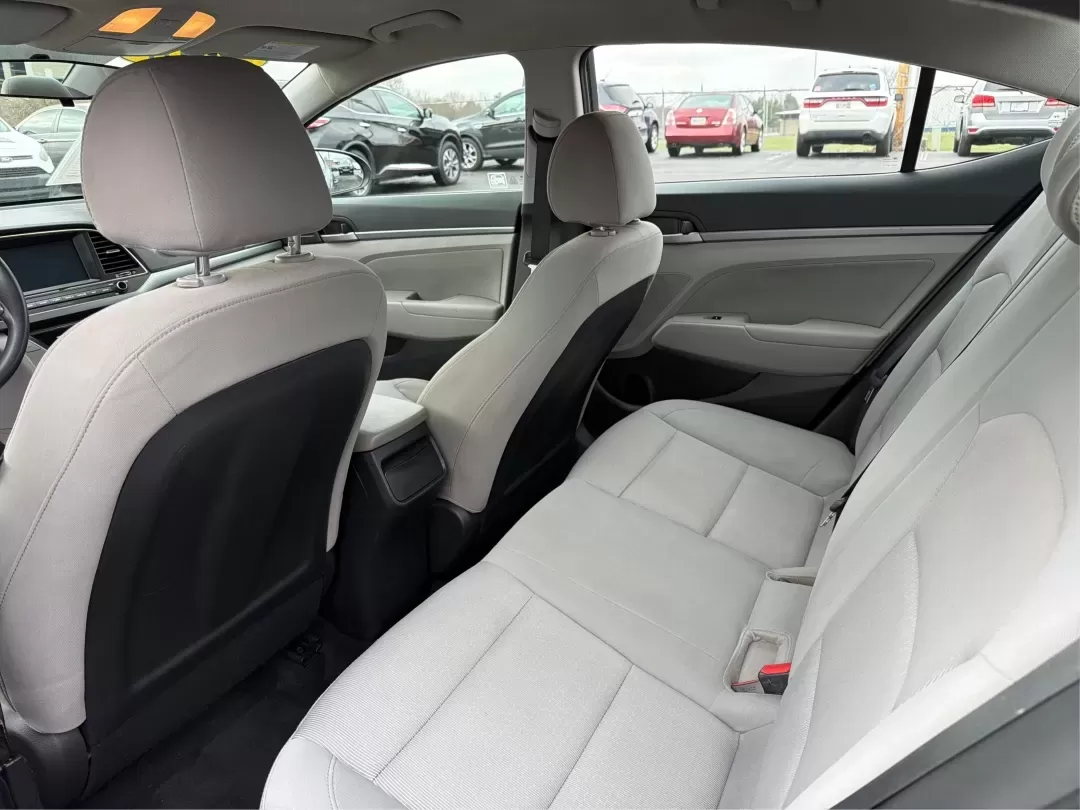 2018 Hyundai Elantra SEL (5NPD84LF2JH) with an Nu 2L I-4 DOHC engine, 6A transmission, located at 4508 South Dixie Dr, Moraine, OH, 45439, (937) 908-9800, 39.689976, -84.218452 - **Discover Your Next Adventure with the 2018 Hyundai Elantra SEL at Advantage Car and Credit - Troy**<br /> <br /> Are you in search of a reliable and stylish sedan for your daily commute, family outings, or weekend getaways? Look no further than the 2018 Hyundai Elantra SEL, available now at Advant - Photo#10