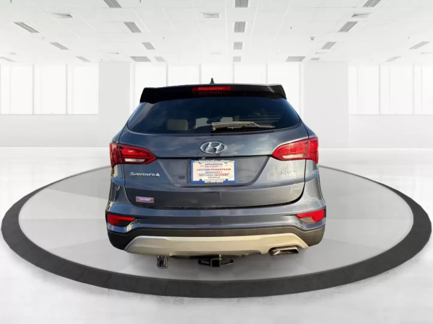 2017 Hyundai Santa Fe 2.4L (5NMZT3LBXHH) with an Theta II 2.4L I-4 gasoline direct injection engine, located at 880 E. National Road, Vandalia, OH, 45377, (937) 908-9800, 39.891918, -84.183594 - Discover your next adventure with the 2017 Hyundai Santa Fe, now available at Advantage Car and Credit in Vandalia, OH! This versatile SUV is perfect for families, commuters, and weekend adventurers alike. With seating for up to five and ample cargo space, it's ideal for everything from soccer pract - Photo#3