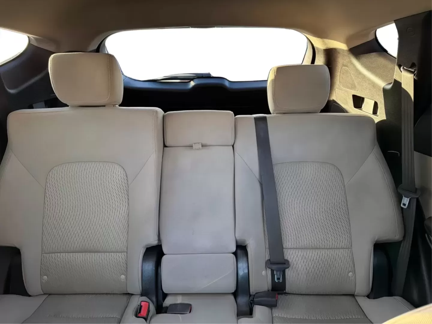 2017 Hyundai Santa Fe 2.4L (5NMZT3LBXHH) with an Theta II 2.4L I-4 gasoline direct injection engine, located at 880 E. National Road, Vandalia, OH, 45377, (937) 908-9800, 39.891918, -84.183594 - Discover your next adventure with the 2017 Hyundai Santa Fe, now available at Advantage Car and Credit in Vandalia, OH! This versatile SUV is perfect for families, commuters, and weekend adventurers alike. With seating for up to five and ample cargo space, it's ideal for everything from soccer pract - Photo#14