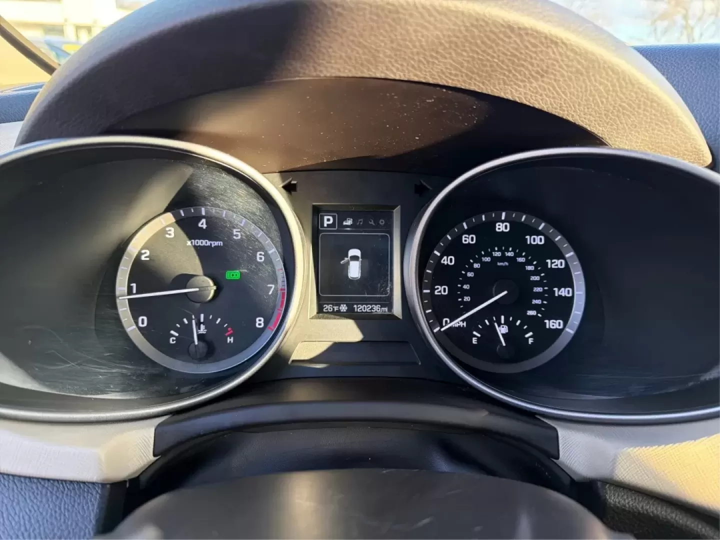 2017 Hyundai Santa Fe 2.4L (5NMZT3LBXHH) with an Theta II 2.4L I-4 gasoline direct injection engine, located at 880 E. National Road, Vandalia, OH, 45377, (937) 908-9800, 39.891918, -84.183594 - Discover your next adventure with the 2017 Hyundai Santa Fe, now available at Advantage Car and Credit in Vandalia, OH! This versatile SUV is perfect for families, commuters, and weekend adventurers alike. With seating for up to five and ample cargo space, it's ideal for everything from soccer pract - Photo#15