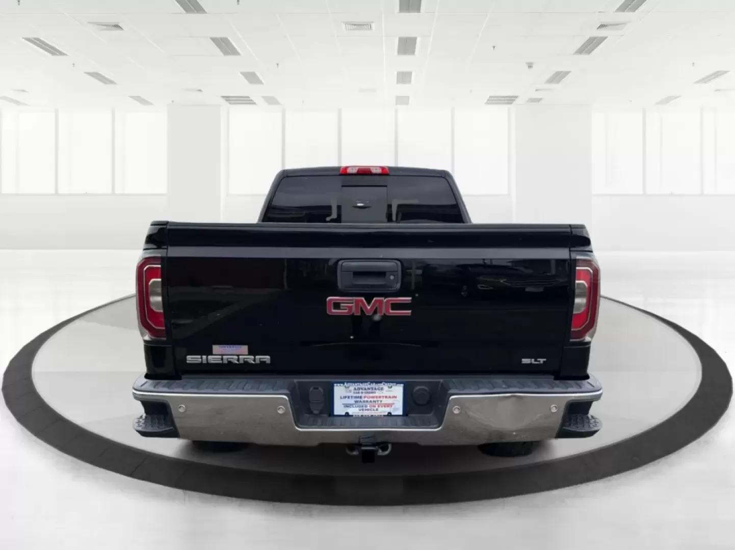 2017 GMC Sierra 1500 SLT (3GTU2NEC8HG) with an EcoTec3 6.2L V-8 gasoline direct injection engine, located at 880 E. National Road, Vandalia, OH, 45377, (937) 908-9800, 39.891918, -84.183594 - **Discover the Perfect Blend of Power and Comfort with the 2017 GMC Sierra 1500 SLT**<br /> <br /> Are you searching for a versatile vehicle that can handle everything from family road trips to weekend adventures? Look no further than the 2017 GMC Sierra 1500 SLT, now available at Advantage Car and - Photo#3