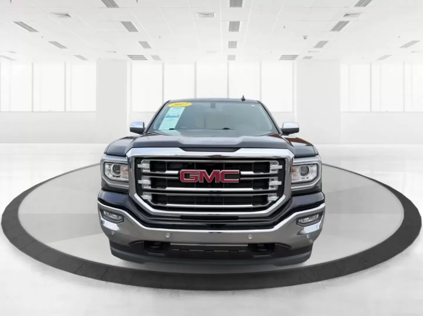 2017 GMC Sierra 1500 SLT (3GTU2NEC8HG) with an EcoTec3 6.2L V-8 gasoline direct injection engine, located at 880 E. National Road, Vandalia, OH, 45377, (937) 908-9800, 39.891918, -84.183594 - **Discover the Perfect Blend of Power and Comfort with the 2017 GMC Sierra 1500 SLT**<br /> <br /> Are you searching for a versatile vehicle that can handle everything from family road trips to weekend adventures? Look no further than the 2017 GMC Sierra 1500 SLT, now available at Advantage Car and - Photo#7