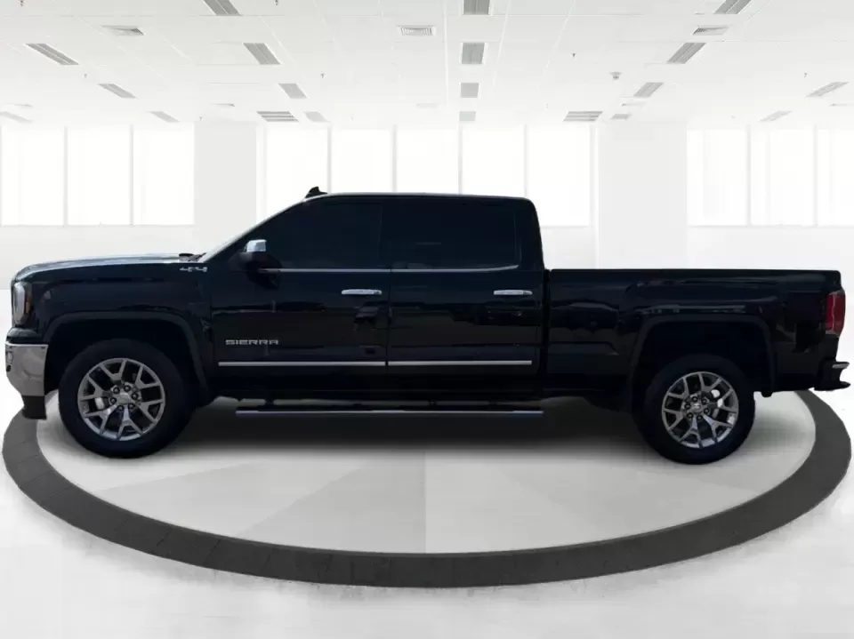 2017 GMC Sierra SLT (3GTU2NEC8HG) with an 5.3L V8 engine, 8-speed automatic transmission, located at 8750 N County Rd 25A, Piqua, OH, 45356, (937) 908-9800, 40.164391, -84.232513 - Need a truck that can handle weekday work, weekend lake runs, and Ohio winters without feeling like you're sacrificing comfort? This 2017 GMC Sierra 1500 SLT 4WD is built for real life in and around Piqua-whether you're towing on Friday, loading up the crew for a Saturday project, or heading up I75- Photo#5