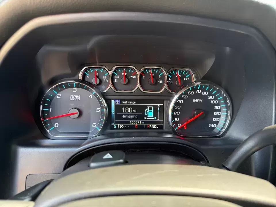2017 GMC Sierra SLT (3GTU2NEC8HG) with an 5.3L V8 engine, 8-speed automatic transmission, located at 8750 N County Rd 25A, Piqua, OH, 45356, (937) 908-9800, 40.164391, -84.232513 - Need a truck that can handle weekday work, weekend lake runs, and Ohio winters without feeling like you're sacrificing comfort? This 2017 GMC Sierra 1500 SLT 4WD is built for real life in and around Piqua-whether you're towing on Friday, loading up the crew for a Saturday project, or heading up I75- Photo#15