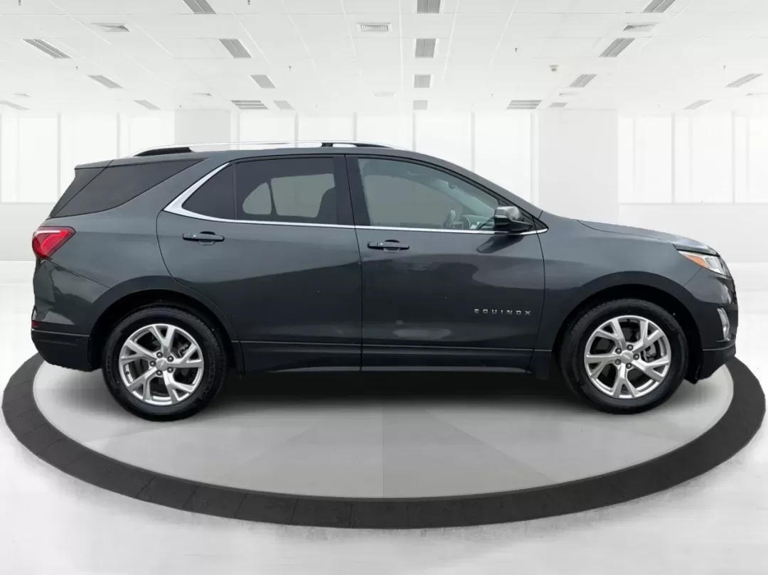 2018 Chevrolet Equinox LT (3GNAXTEX8JS) with an 2L I-4 gasoline direct injection engine, located at 1230 East Main St, Xenia, OH, 45385, (937) 908-9800, 39.688026, -83.910172 - 2018 Chevrolet Equinox LT - Photo#1