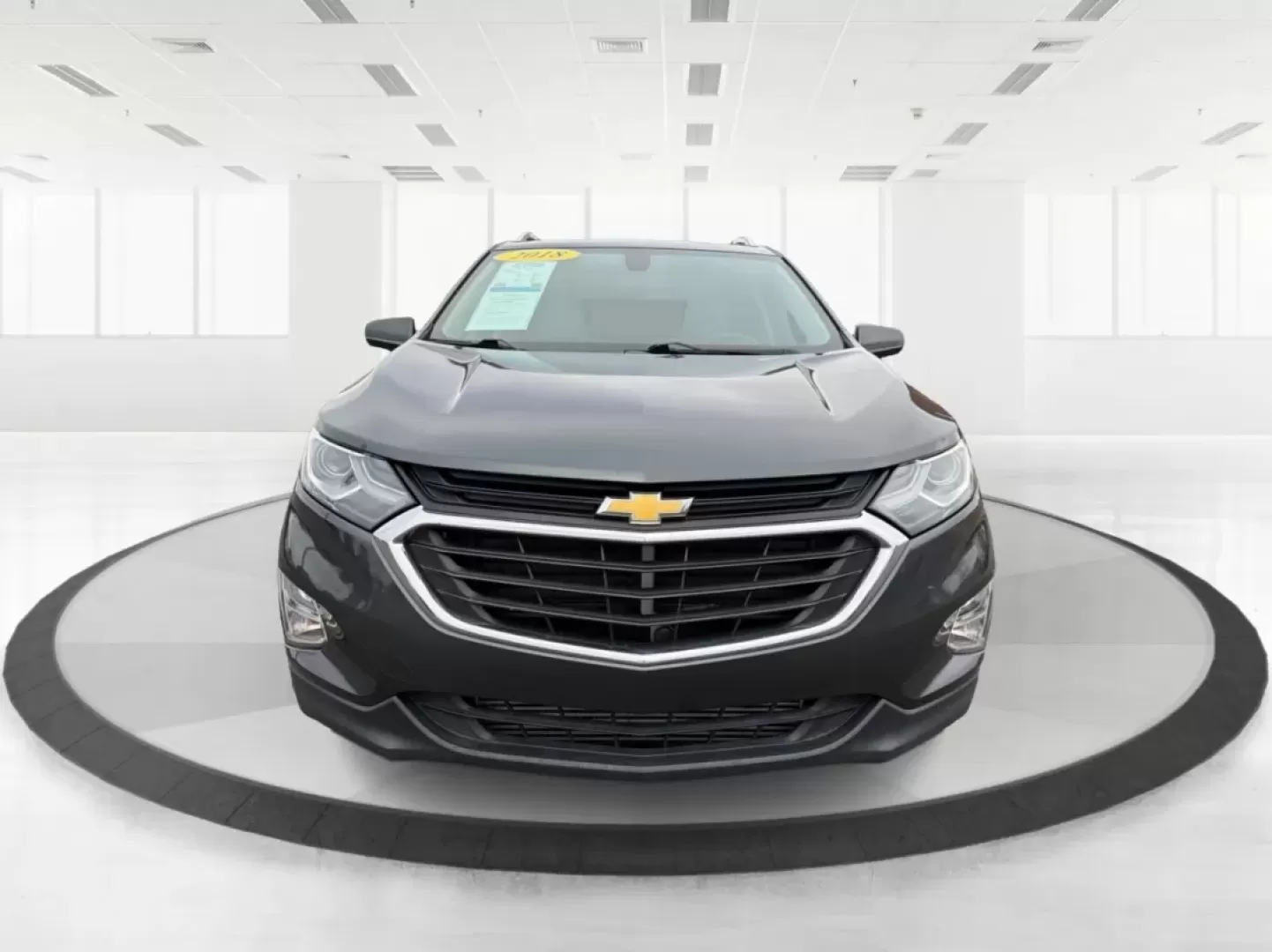 2018 Chevrolet Equinox LT (3GNAXTEX8JS) with an 2L I-4 gasoline direct injection engine, 6A transmission, located at 1230 East Main St, Xenia, OH, 45385, (937) 908-9800, 39.688026, -83.910172 - Are you ready for your next adventure? Whether you're embarking on a weekend getaway with family or tackling the daily commute with style, the 2018 Chevrolet Equinox LT is the perfect companion for all of life's journeys. This SUV, available at Advantage Car and Credit in Xenia, OH, combines versati - Photo#7